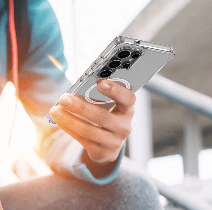 Galaxy S25 Ultra clear case with raised camera protection