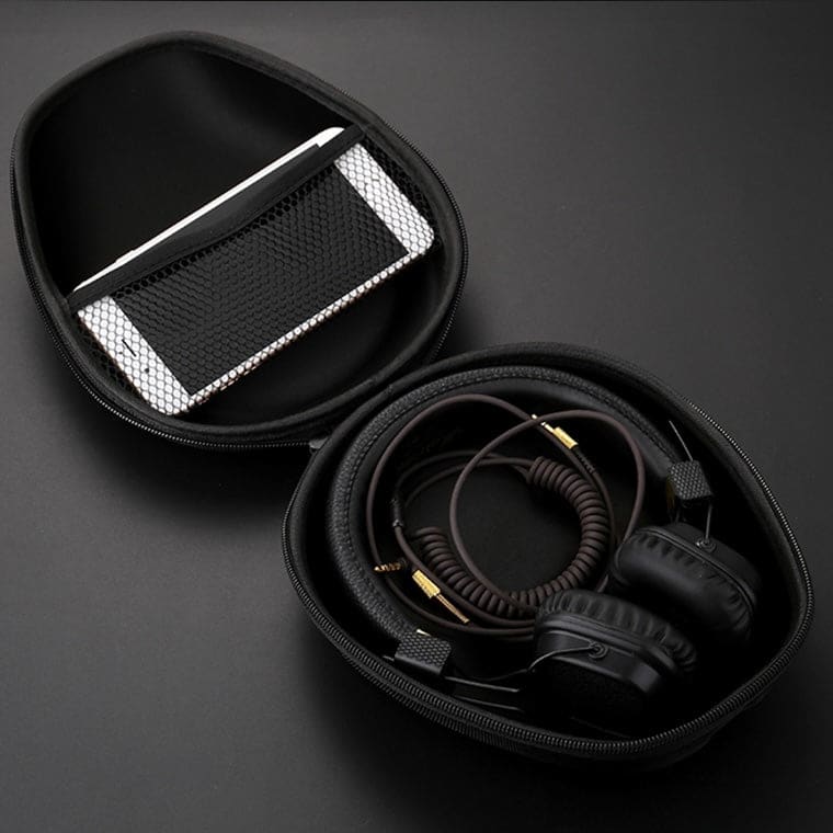 Headphones Case (2 colours available)