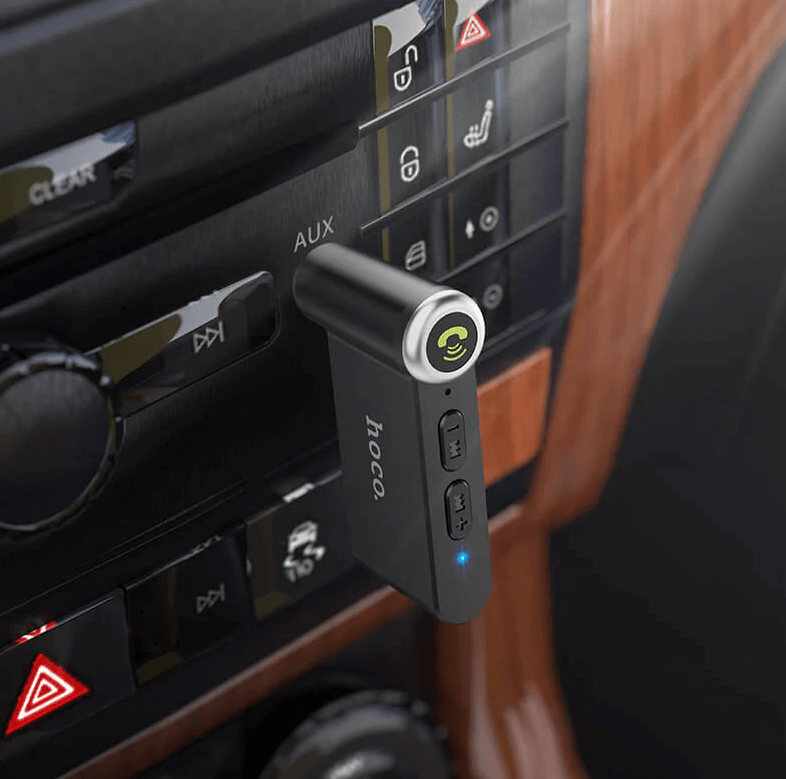 Hoco E58 audio receiver front and side view