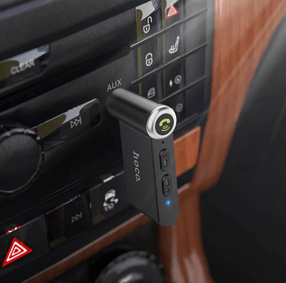 Hoco E58 audio receiver front and side view