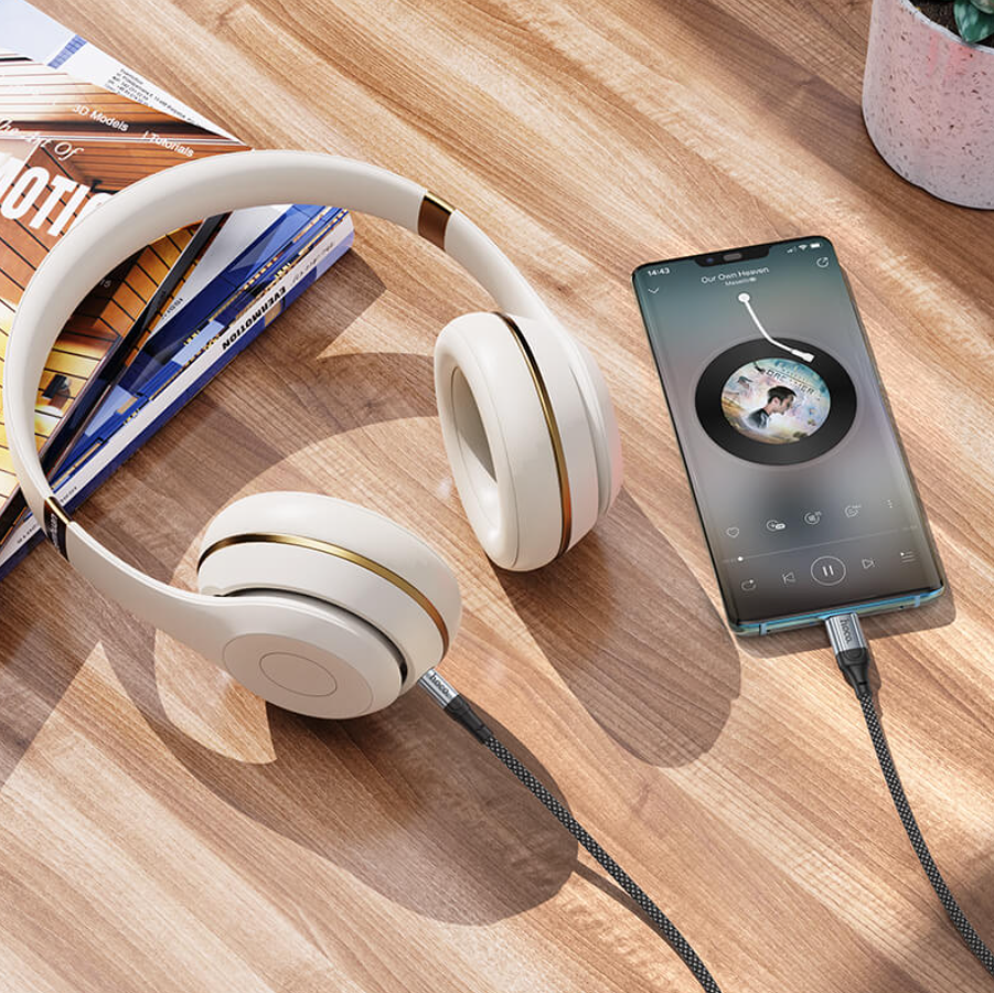 Hoco USB C to 3.5mm Aux Cable UPA26 Lifestyle Use