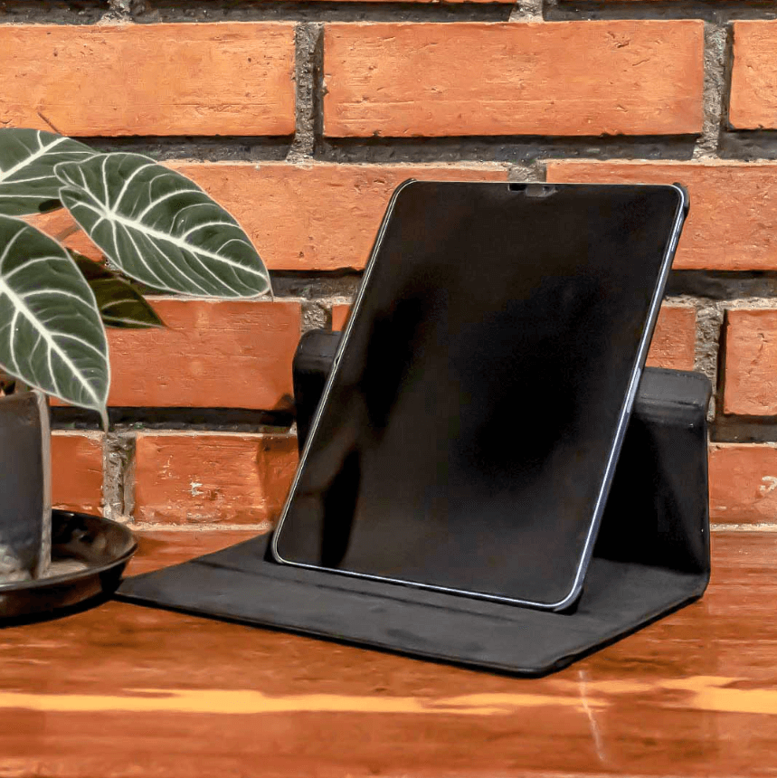 iPad 5th Gen smart case viewing stand