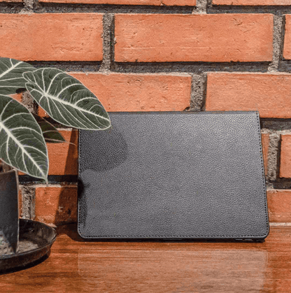 Elastic band closure case for iPad 5th Gen