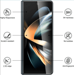 A smartphone shown from the back with callout icons and text highlighting product features: highly responsive touch, 9H hardness, scratch resistance, no bubbles, 2.5D edge, and anti-fingerprint protection.