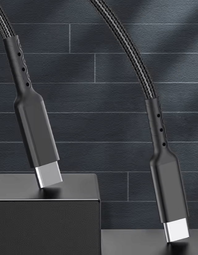 Type-C data sync cable for tablets and laptops